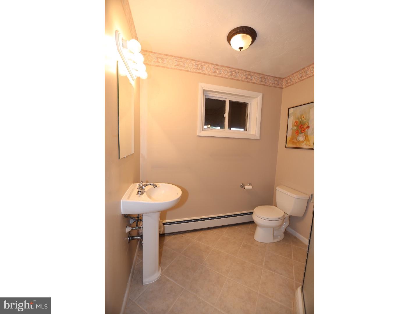 37 Street Road Newtown Square, PA 19073 - Photo 20 of 24 Bathroom
