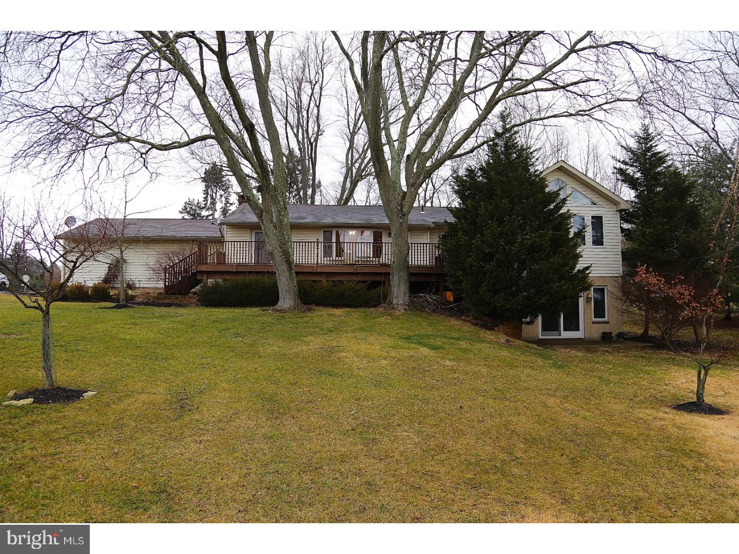 37 Street Road Newtown Square, PA 19073 - Photo 2 of 24 Exterior Back