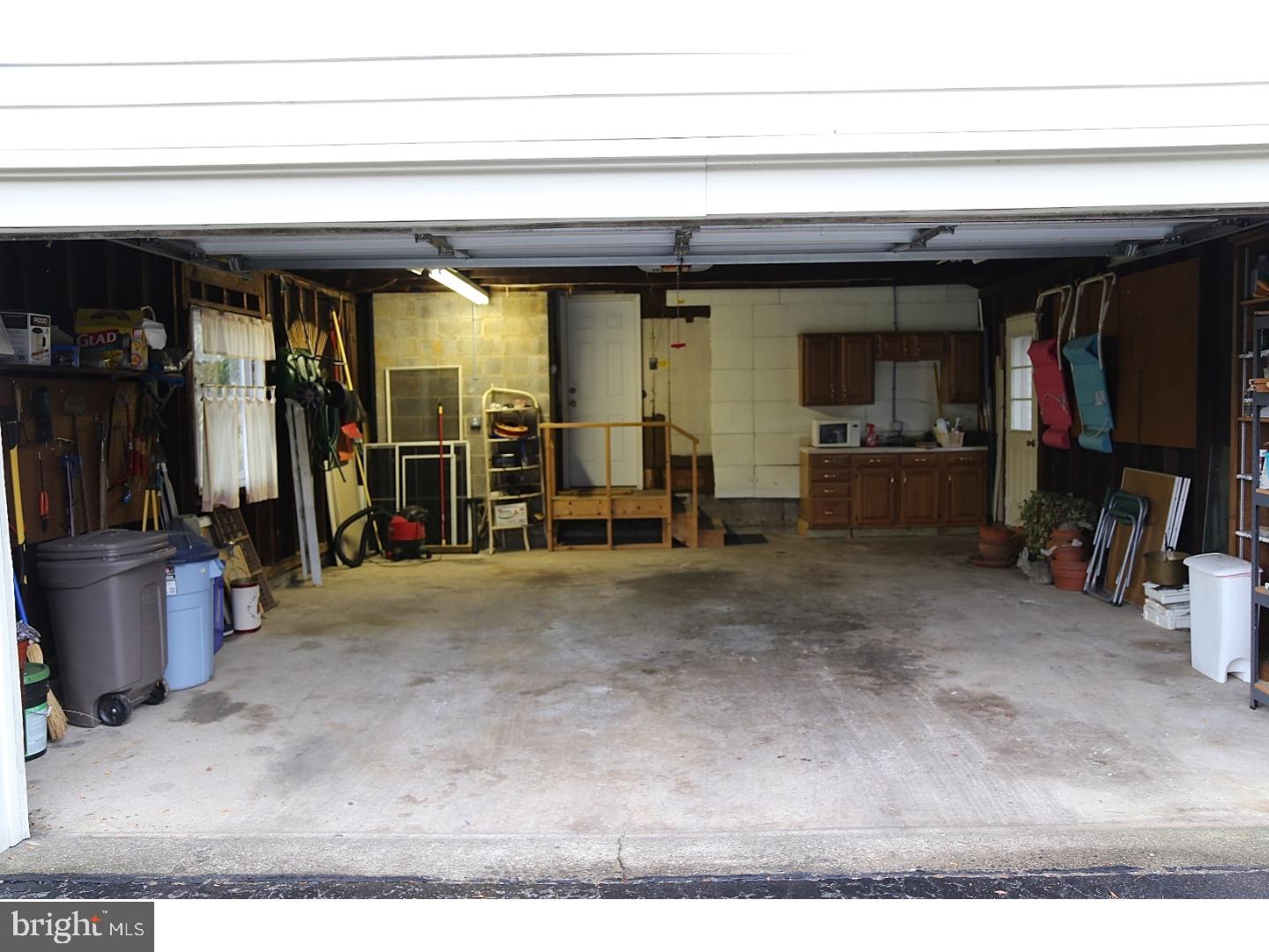 37 Street Road Newtown Square, PA 19073 - Photo 24 of 24 Garage