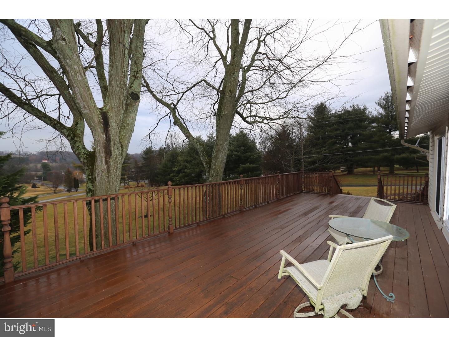 37 Street Road Newtown Square, PA 19073 - Photo 4 of 24 Deck