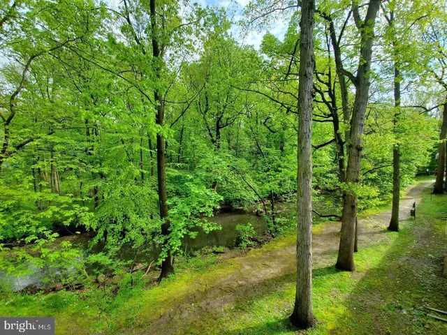 $1,299 | 100 East Glenolden Avenue, Unit R18, Glenolden, PA 19036