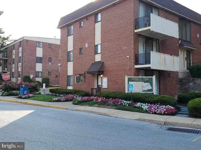 $1,299 | 100 East Glenolden Avenue, Unit R18, Glenolden, PA 19036