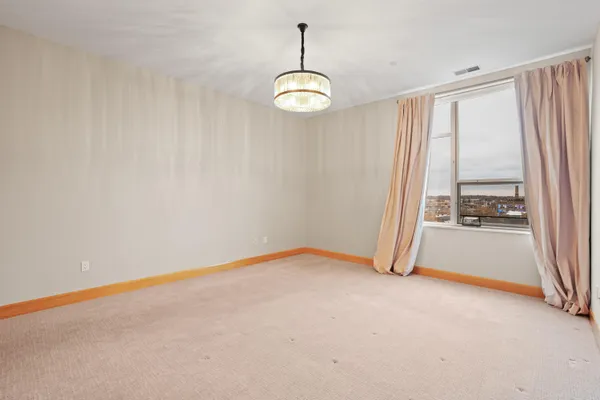 $4,500 | 1111 North Marshall Street, Unit 704, Milwaukee, WI 53202