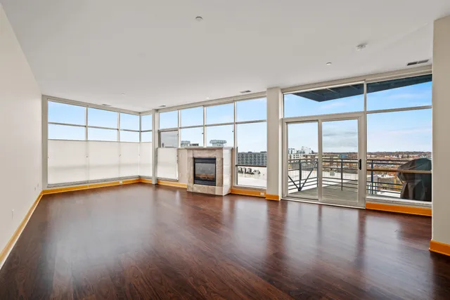 $4,500 | 1111 North Marshall Street, Unit 704, Milwaukee, WI 53202