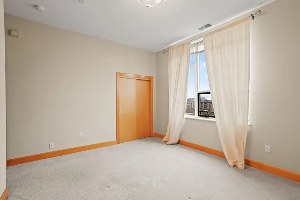 $4,500 | 1111 North Marshall Street, Unit 704, Milwaukee, WI 53202