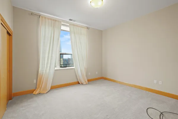 $4,500 | 1111 North Marshall Street, Unit 704, Milwaukee, WI 53202