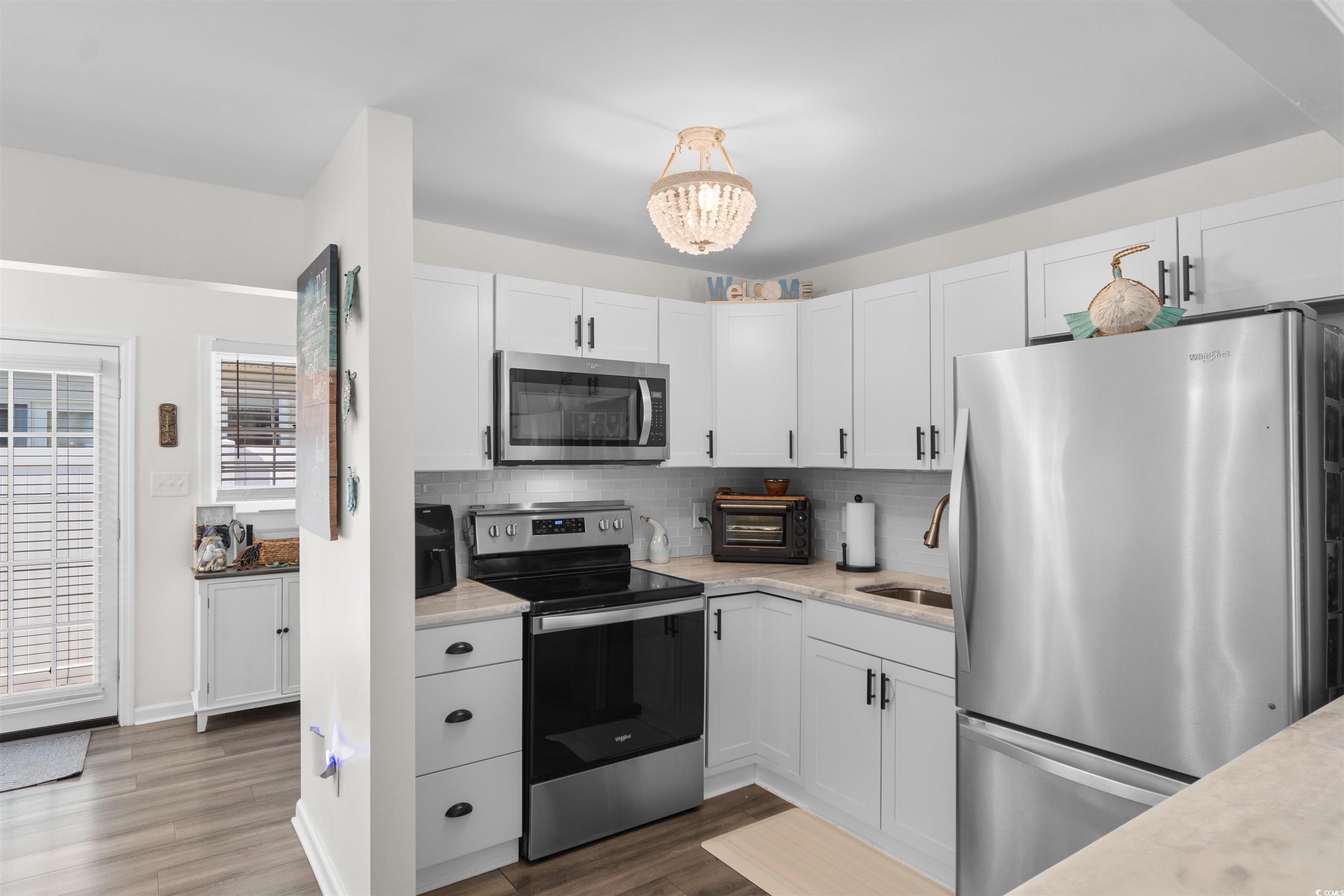 627 Pine Drive Surfside Beach, SC 29575 - Photo 7 of 40