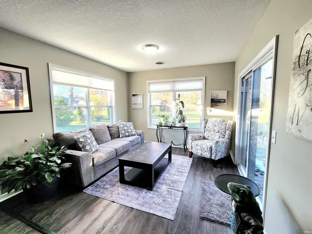 $369,900 | 9055 Seiler Road, New Haven, IN 46774