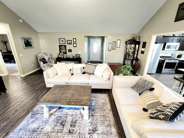 $369,900 | 9055 Seiler Road, New Haven, IN 46774