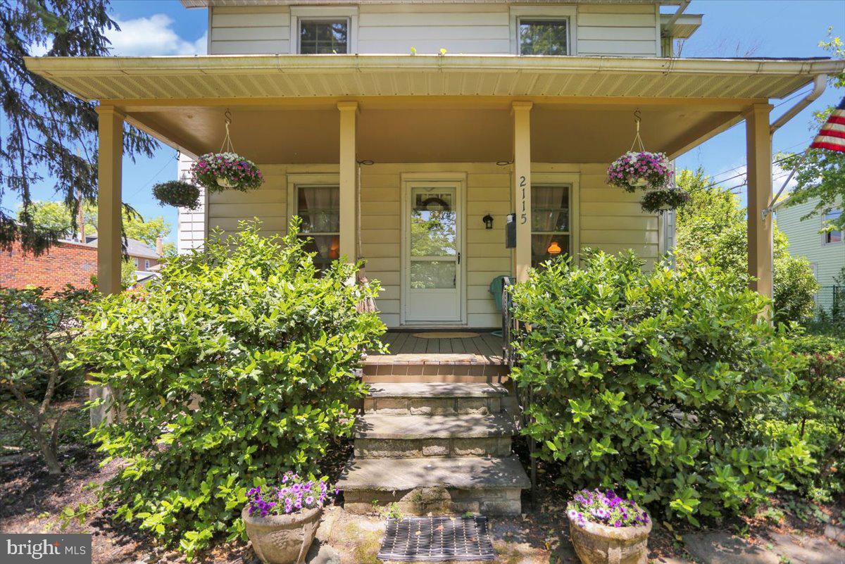 2115 Spring Street Reading, PA 19609 - Photo 2 of 25 Gallery Image 2