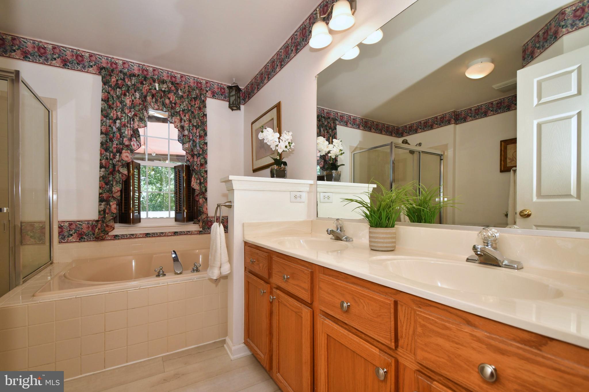 341 Enfield Road Joppa, MD 21085 - Photo 22 of 51 Master Bathroom Main Level)
