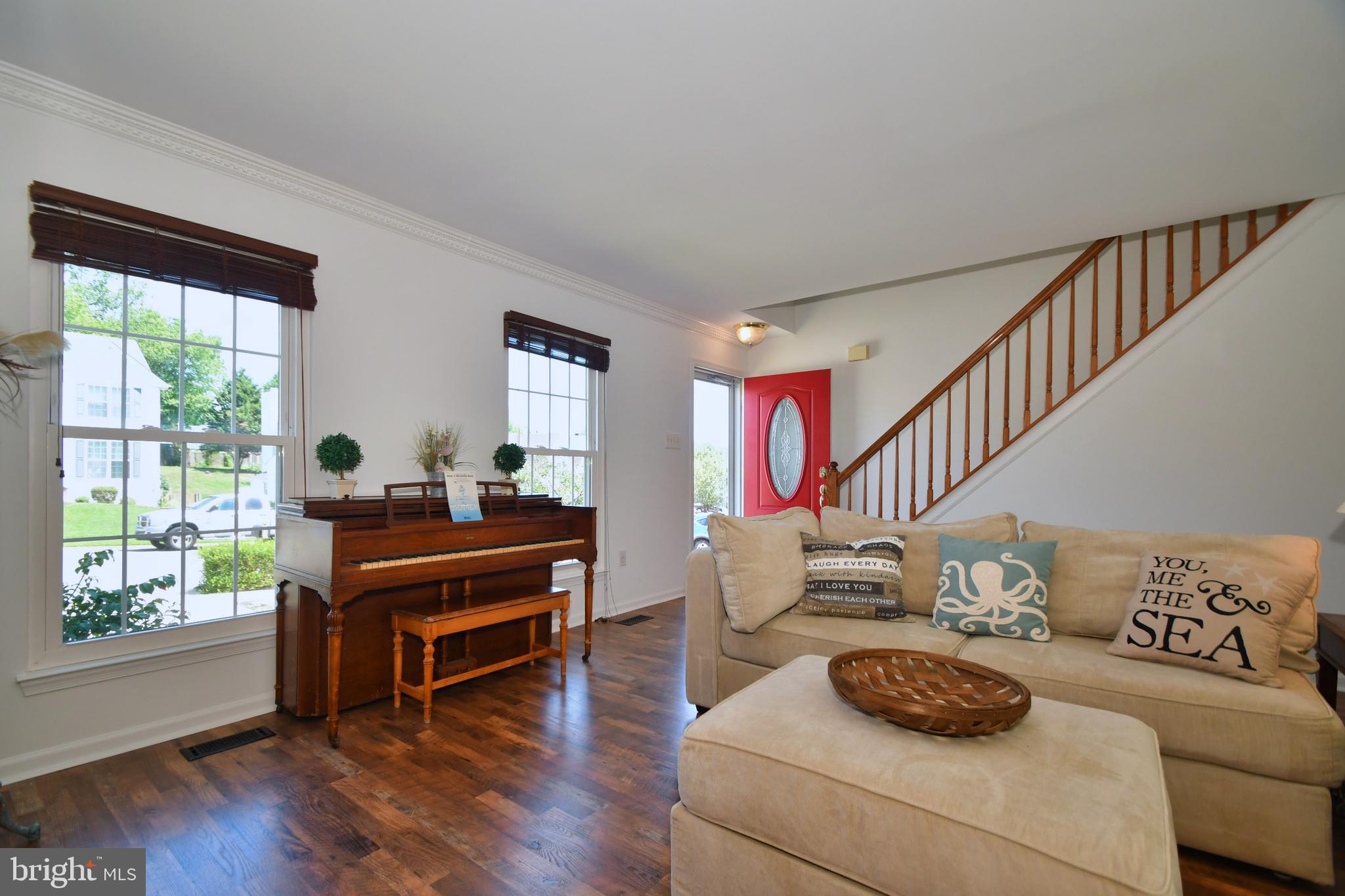 341 Enfield Road Joppa, MD 21085 - Photo 4 of 51 Living Room (Main Level)