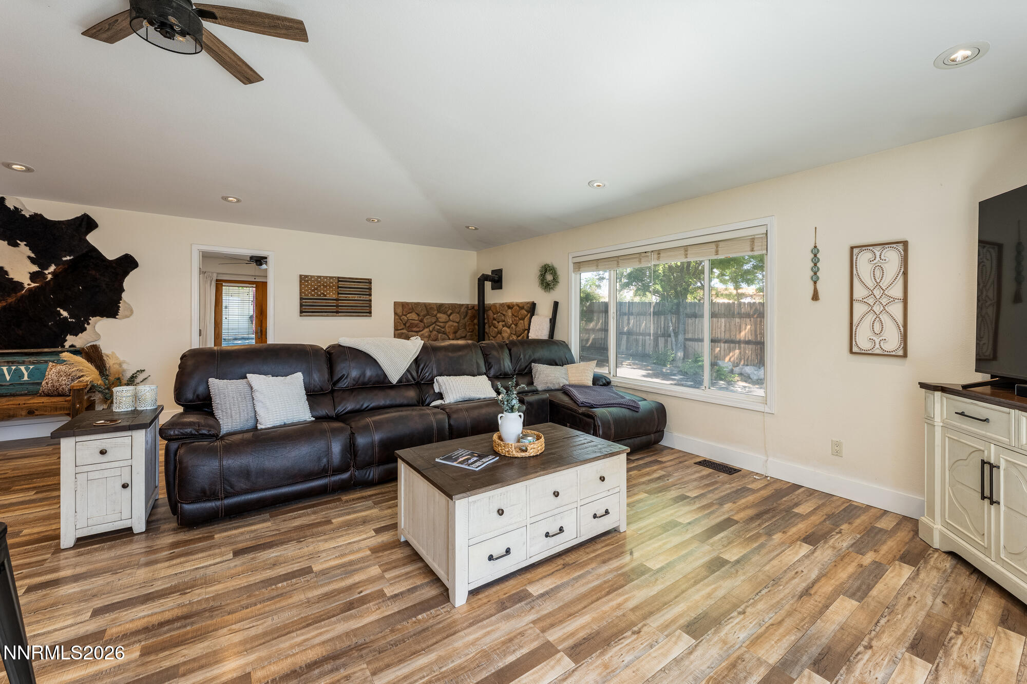 11681 Osage Road Reno, NV 89508 - Photo 13 of 56 11681 osage-35