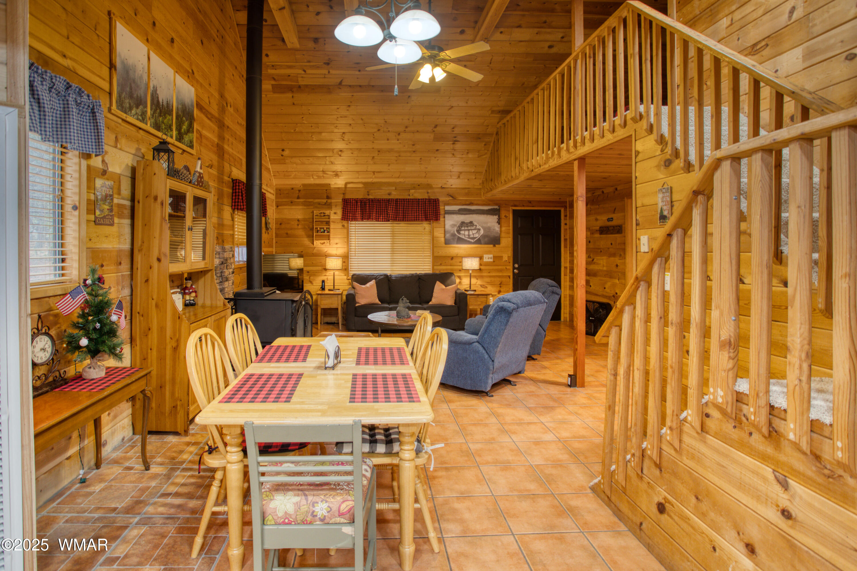 718 Eagle Loop Lakeside, AZ 85929 - Photo 15 of 31 Dining Area View to Living Area