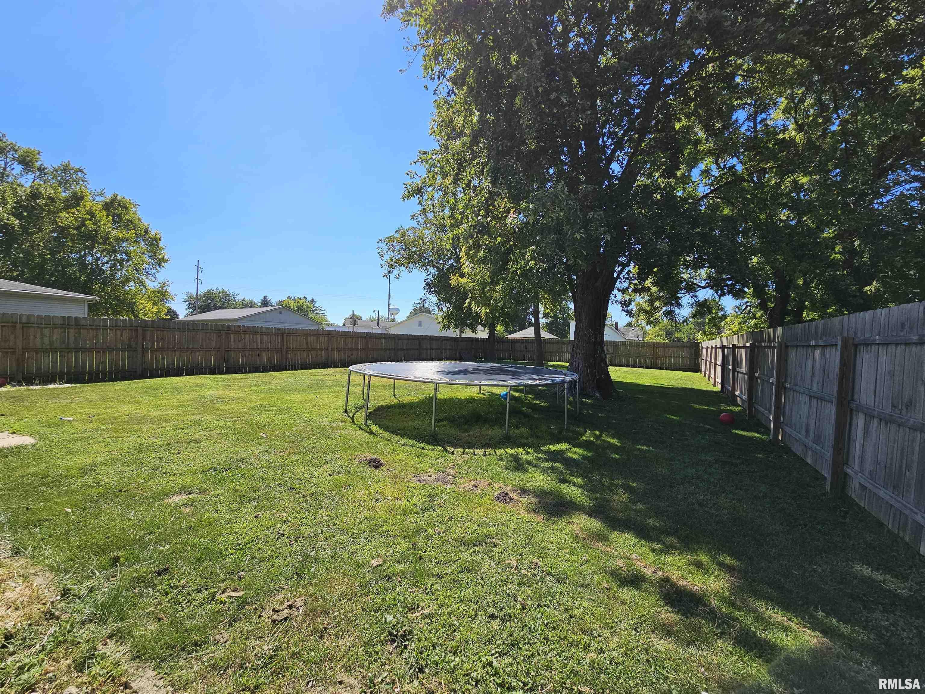 611 North Main Street Athens, IL 62613 - Photo 20 of 23 Gallery Image 20
