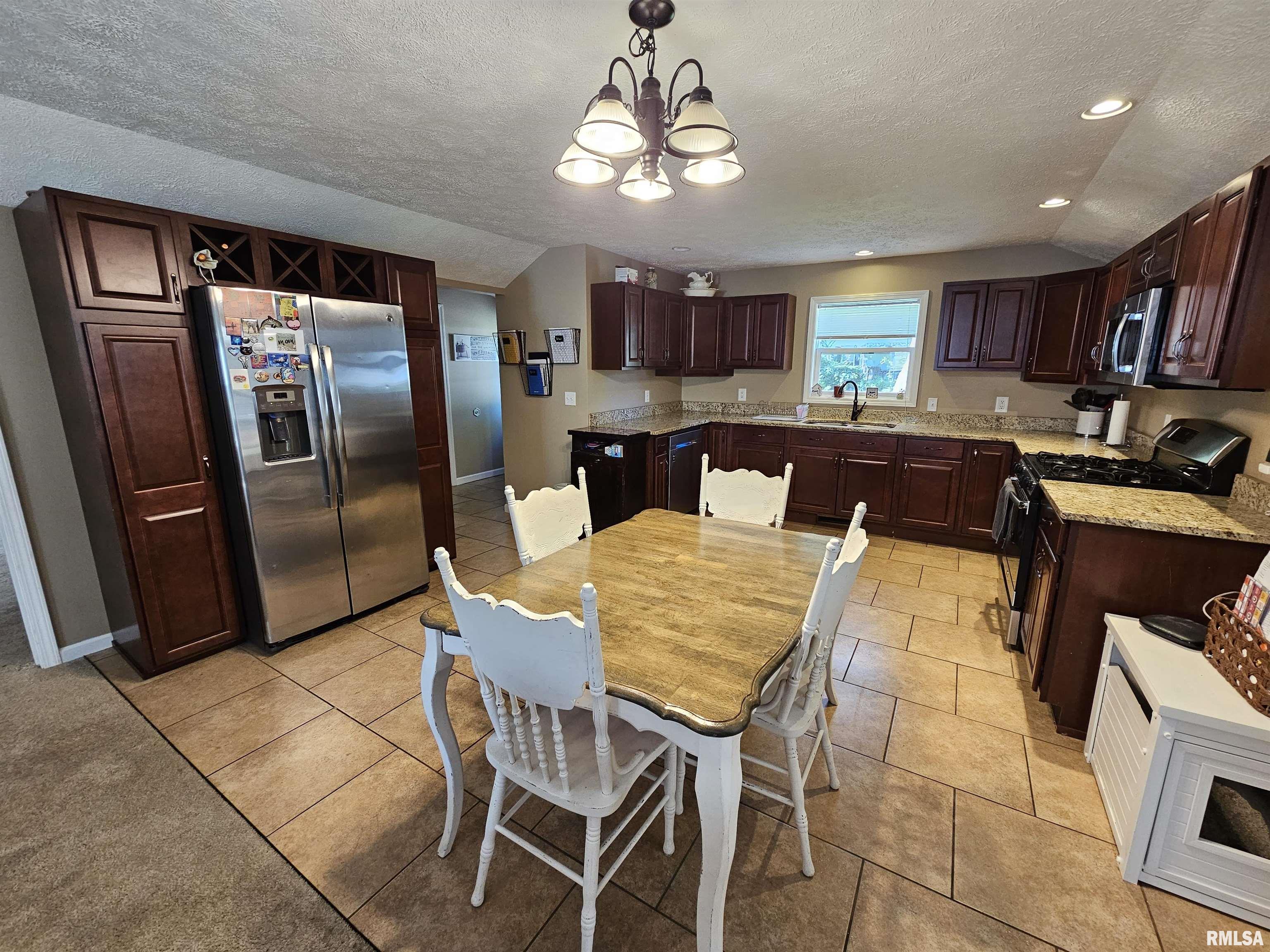 611 North Main Street Athens, IL 62613 - Photo 9 of 23 Gallery Image 9