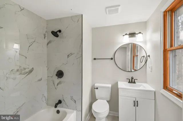 $350,000 | 190 Smokey Bear Trail, Harpers Ferry, WV 25425