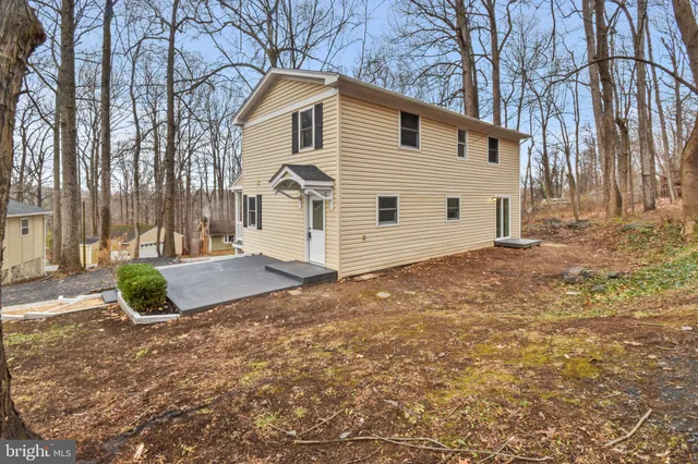 $350,000 | 190 Smokey Bear Trail, Harpers Ferry, WV 25425