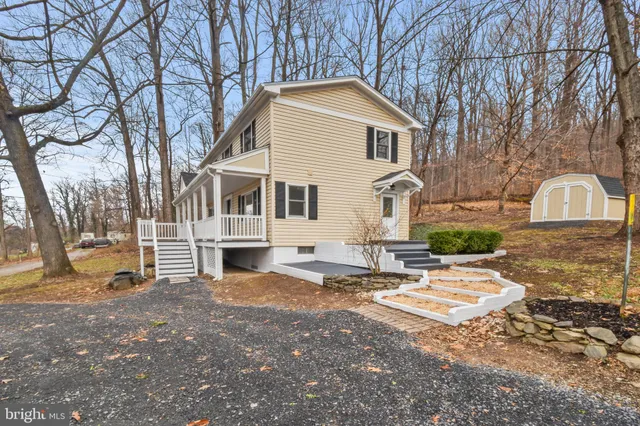 $350,000 | 190 Smokey Bear Trail, Harpers Ferry, WV 25425