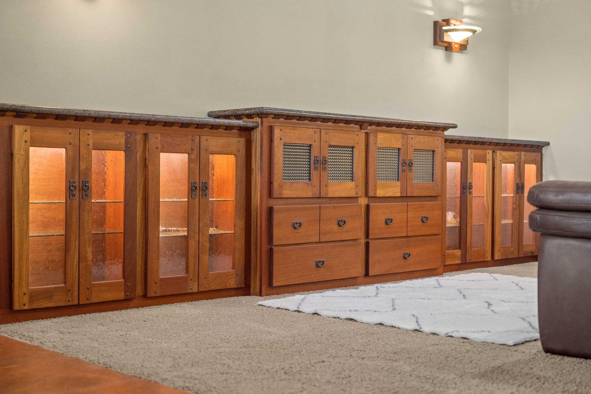 21925 Bear Creek Road Bend, OR 97702 - Photo 19 of 104 Solid wood built-ins w/stained glass have lighting inside the boxes