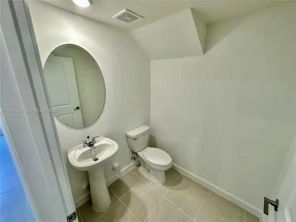 $2,700 | 2867 Southeast 25th Terrace, Homestead, FL 33035