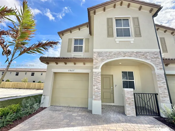 $2,700 | 2867 Southeast 25th Terrace, Homestead, FL 33035