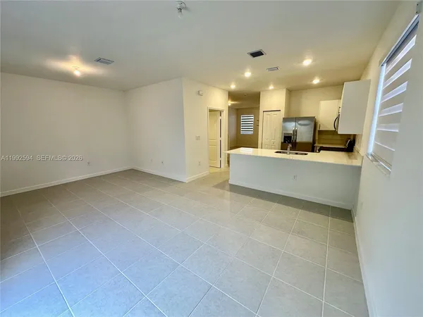 $2,700 | 2867 Southeast 25th Terrace, Homestead, FL 33035