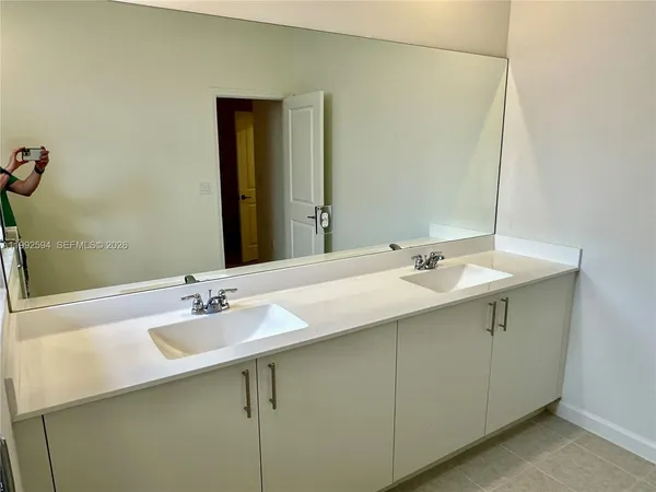 $2,700 | 2867 Southeast 25th Terrace, Homestead, FL 33035