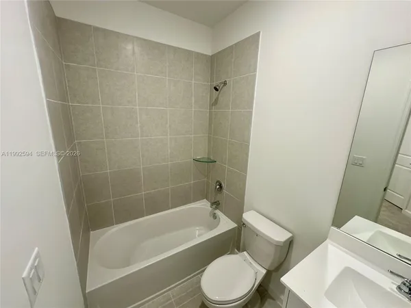 $2,700 | 2867 Southeast 25th Terrace, Homestead, FL 33035