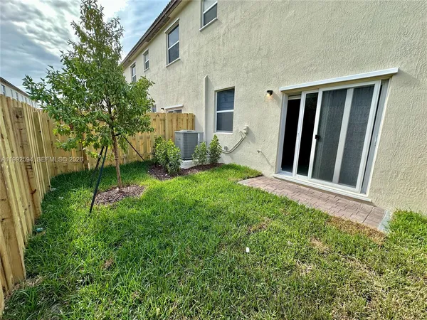 $2,700 | 2867 Southeast 25th Terrace, Homestead, FL 33035