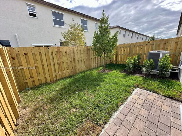 $2,700 | 2867 Southeast 25th Terrace, Homestead, FL 33035