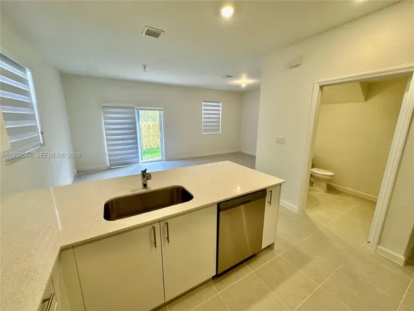 $2,700 | 2867 Southeast 25th Terrace, Homestead, FL 33035