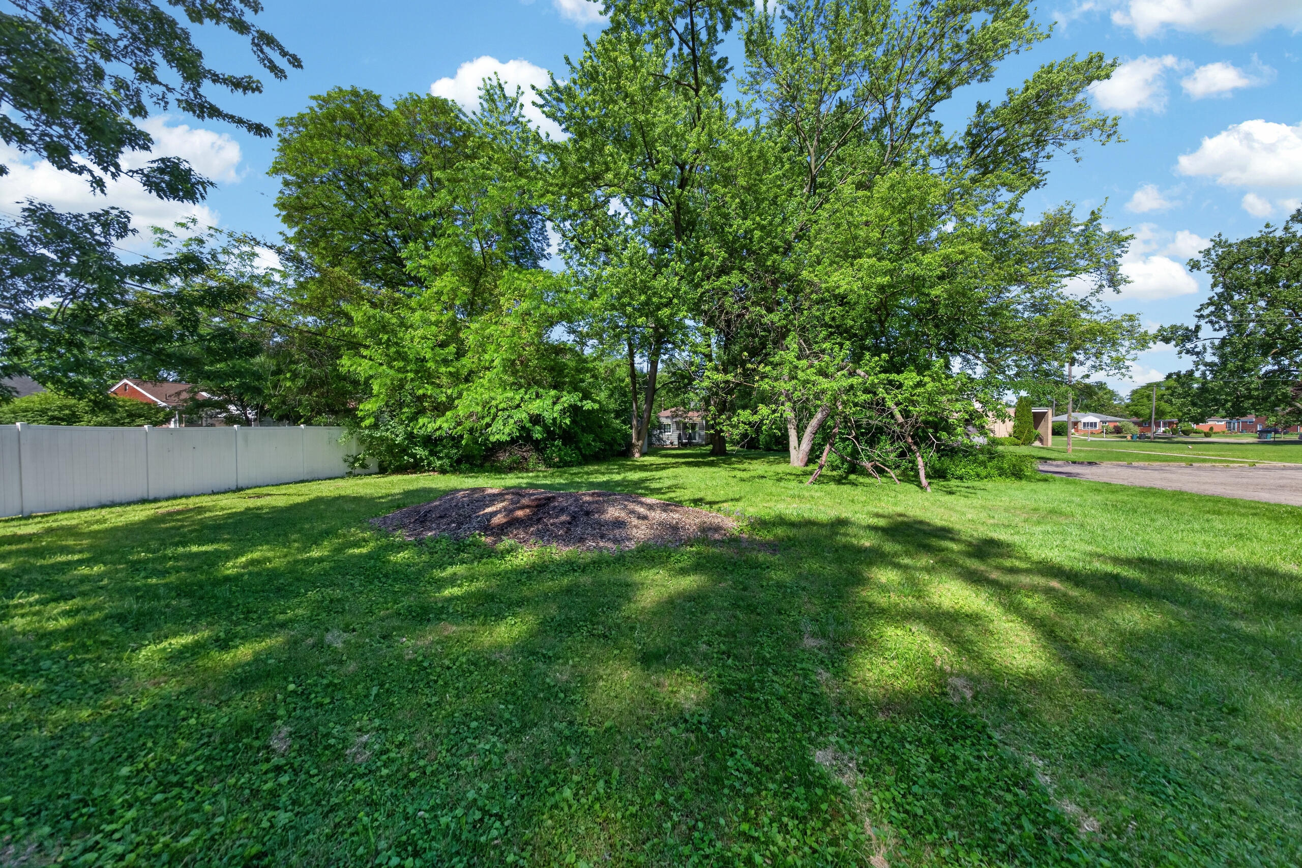 23830 Scotia Road Oak Park, MI 48237 - Photo 27 of 28 DSC01281
