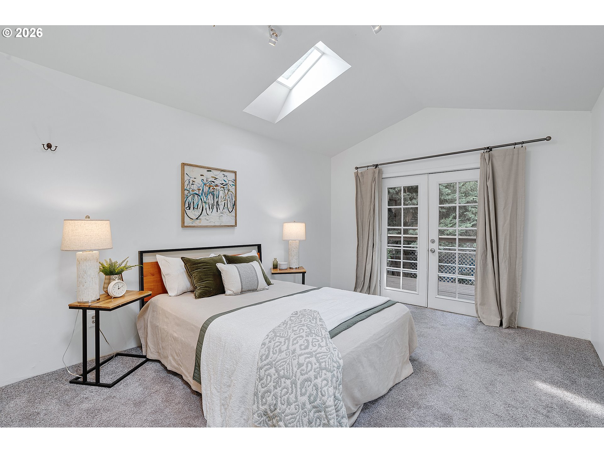 2817 Northeast Weidler Street Portland, OR 97232 - Photo 35 of 43