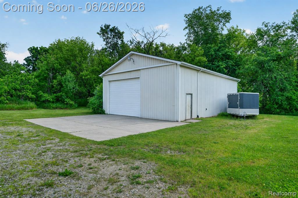8558 37 Mile Road Romeo, MI 48065 - Photo 4 of 29