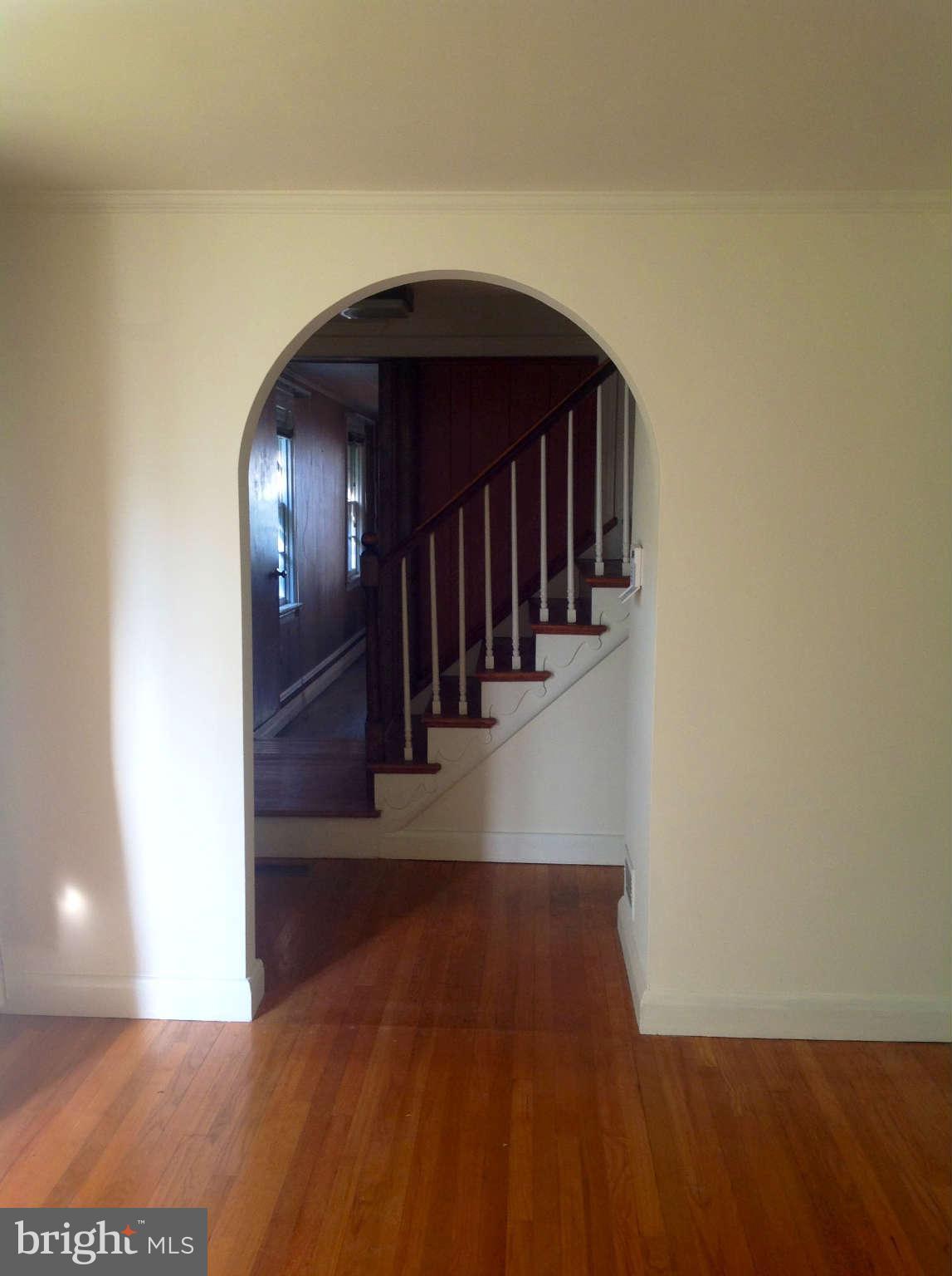 1801 Frederick Road Baltimore, MD 21228 - Photo 12 of 30 Family Room