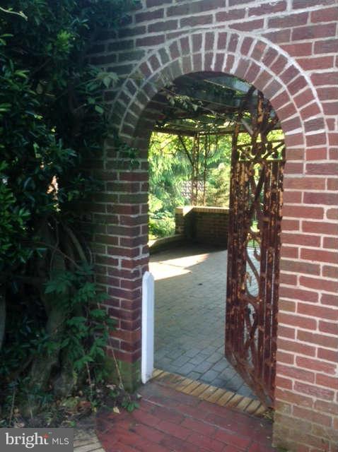 1801 Frederick Road Baltimore, MD 21228 - Photo 3 of 30 Charming Garden Gate