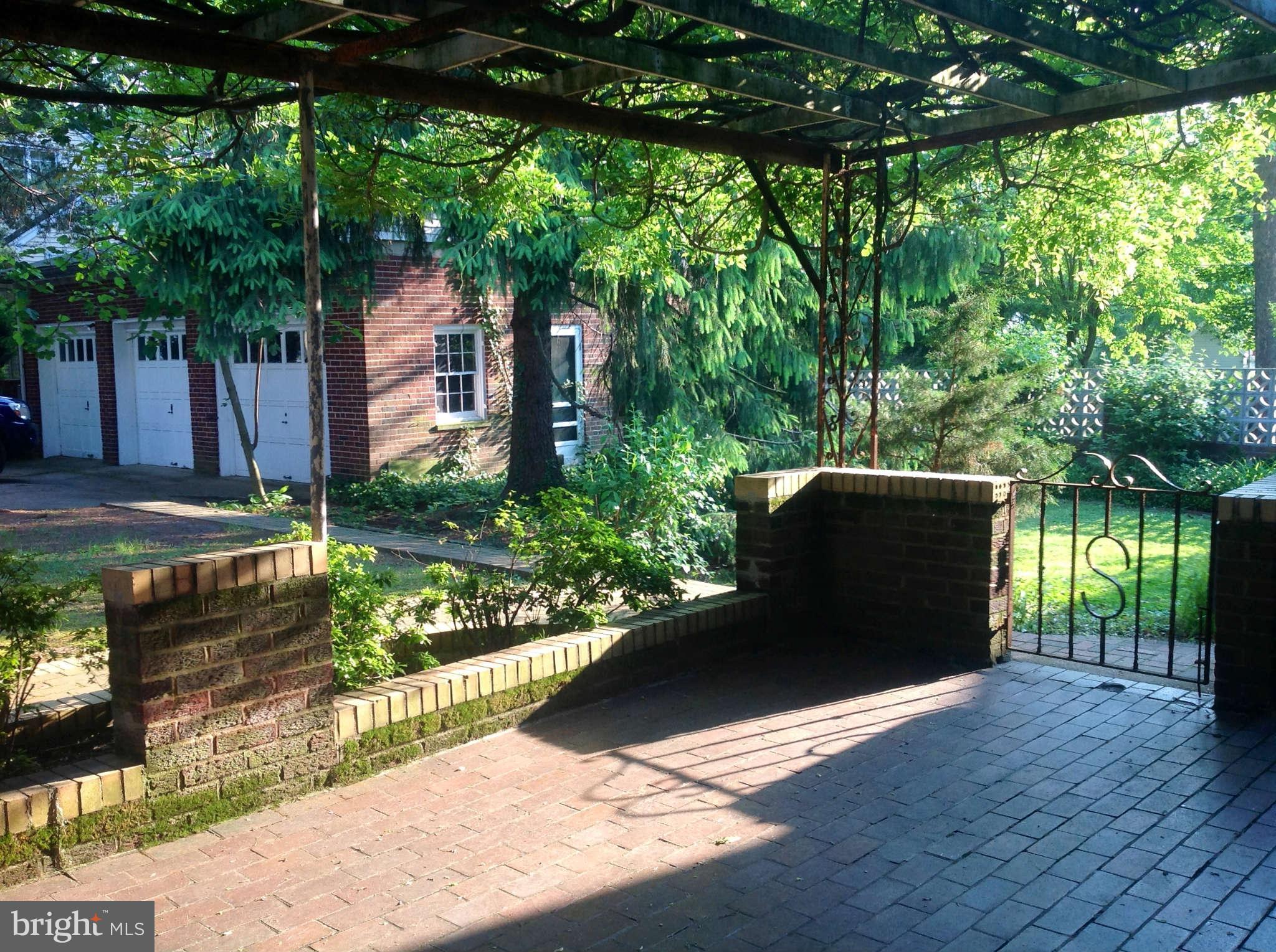 1801 Frederick Road Baltimore, MD 21228 - Photo 25 of 30 Rear Patio