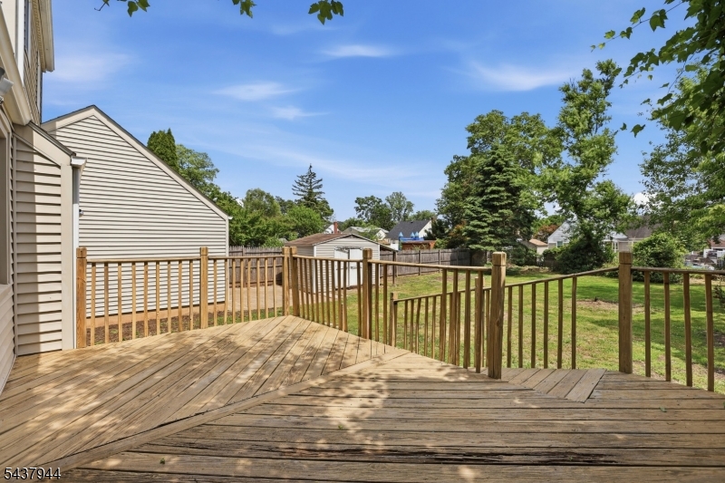 641 Greenbrook Road North Plainfield, NJ 07063 - Photo 32 of 36