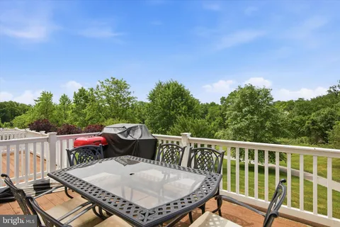 $390,000 | 244 MacDonald Avenue, Unit 16, Wyncote, PA 19095
