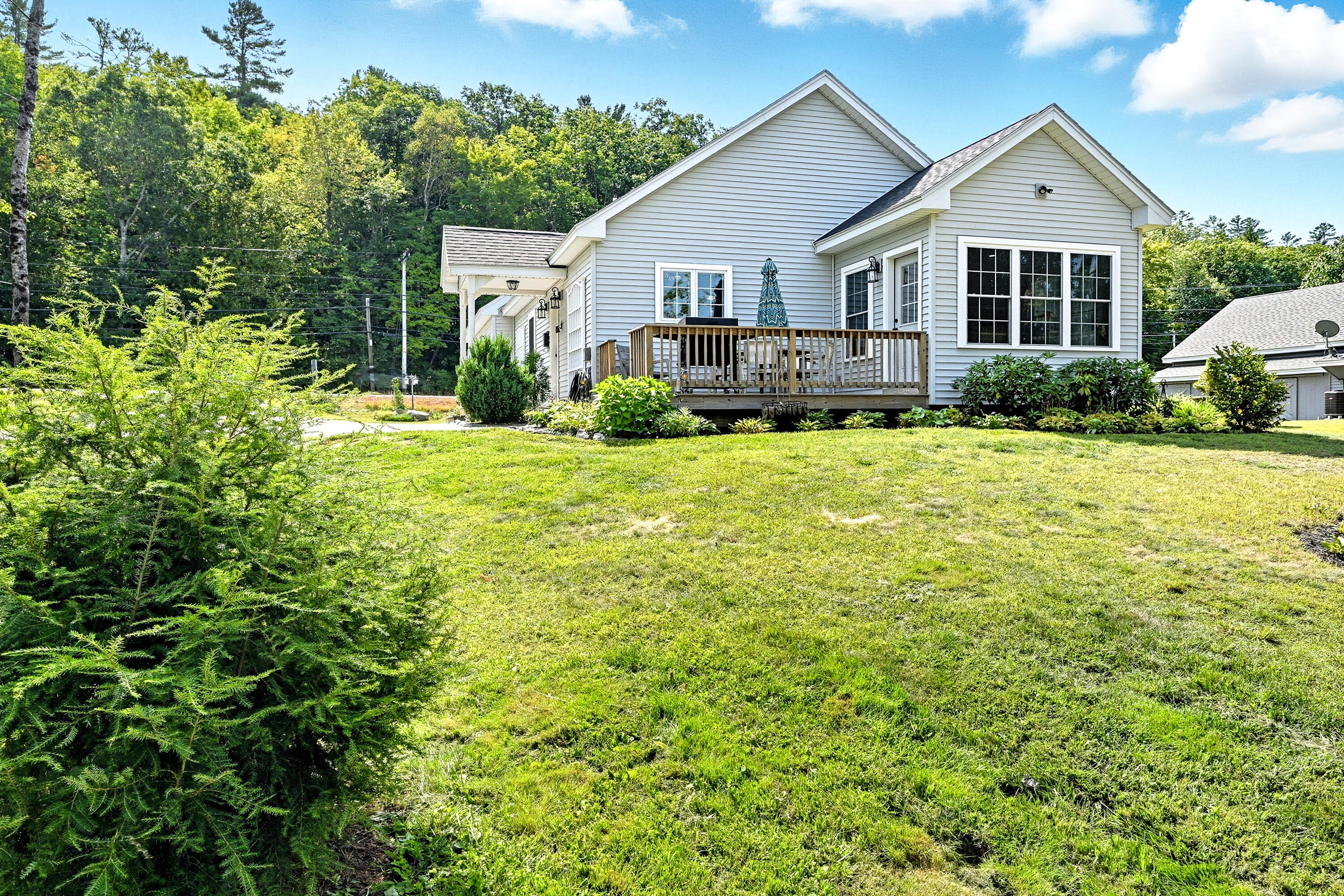 133 Lake Road Norway, ME 04268 - Photo 2 of 49 110224gr-102