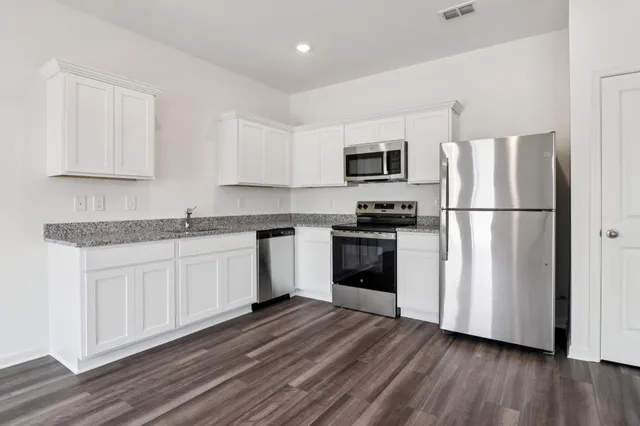 $249,990 | 477 Colchester Court, Moncks Corner, SC 29461