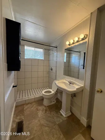 $1,325 | 200 Kitt Drive, Jacksonville, NC 28540