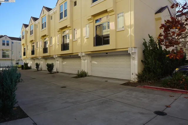 $1,469,500 | 178 Stockwell Drive, Mountain View, CA 94043