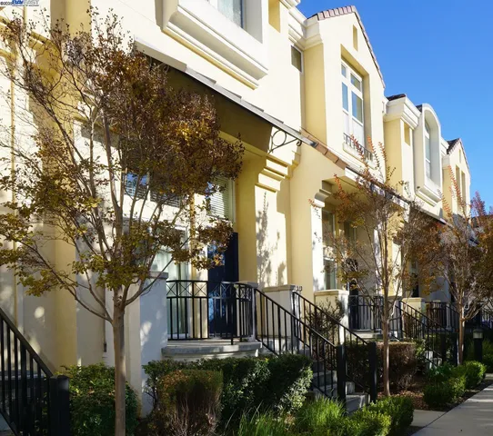 $1,469,500 | 178 Stockwell Drive, Mountain View, CA 94043