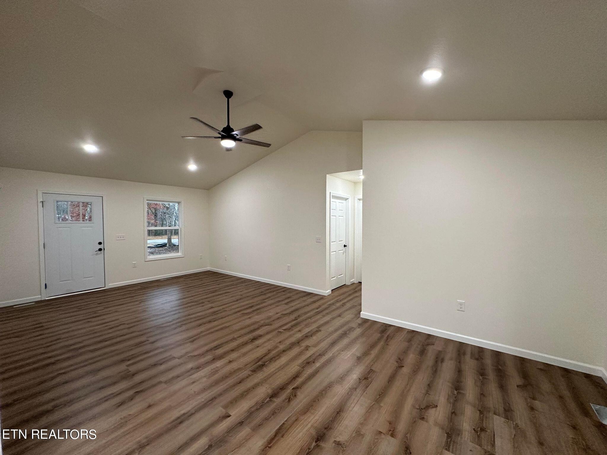 1014 Colony Road Grimsley, TN 38565 - Photo 4 of 26 Gallery Image 4