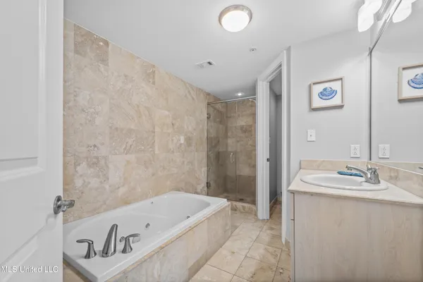 $445,000 | 1899 Beach Boulevard, Unit 907, Biloxi, MS 39531