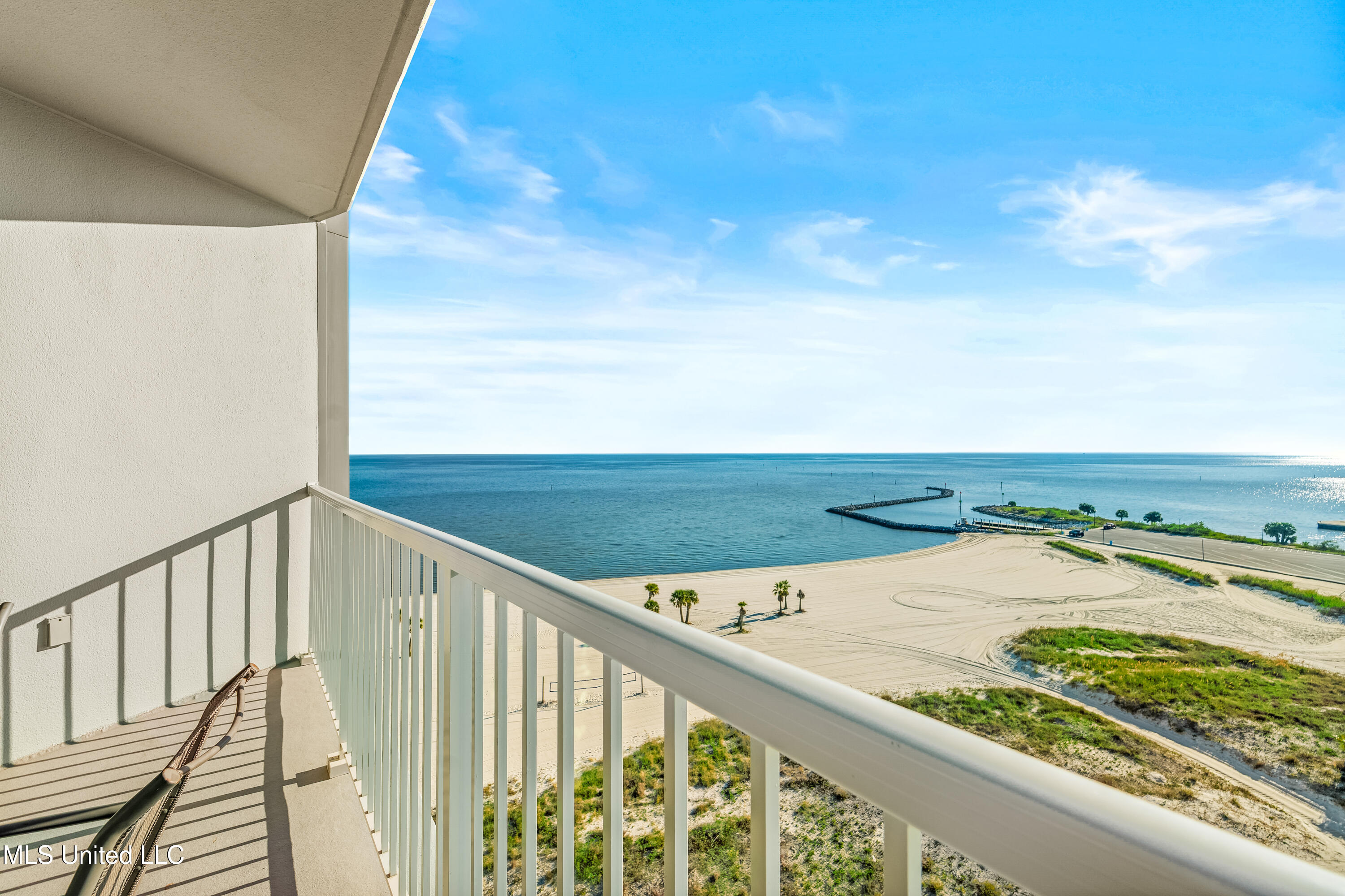 1899 Beach Boulevard, Unit 907 Biloxi, MS 39531 - Photo 3 of 17 Balcony View