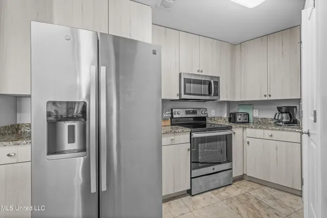 $475,000 | 1899 Beach Boulevard, Unit 907, Biloxi, MS 39531