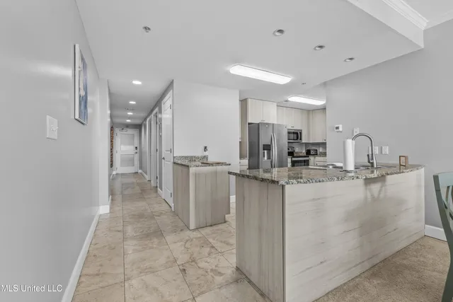 $475,000 | 1899 Beach Boulevard, Unit 907, Biloxi, MS 39531